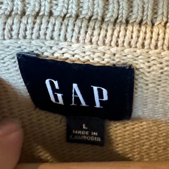 Gap Sweater - Picture 4 of 6